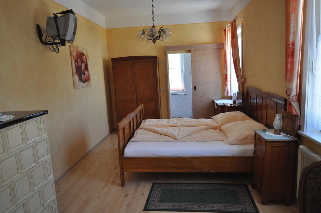 Gasthof Zum Kramer Gurk Стая снимка